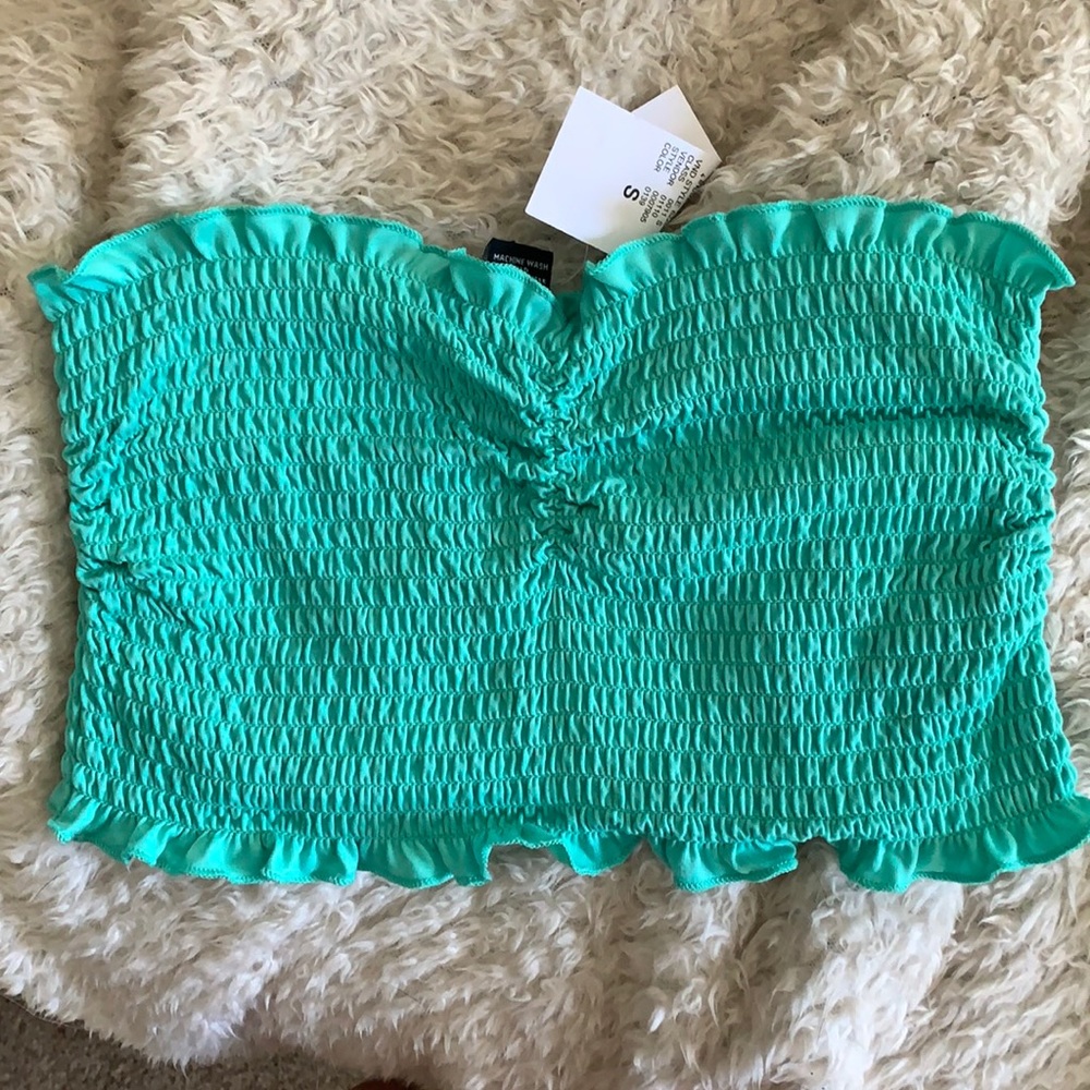 BRAND NEW Bando top
